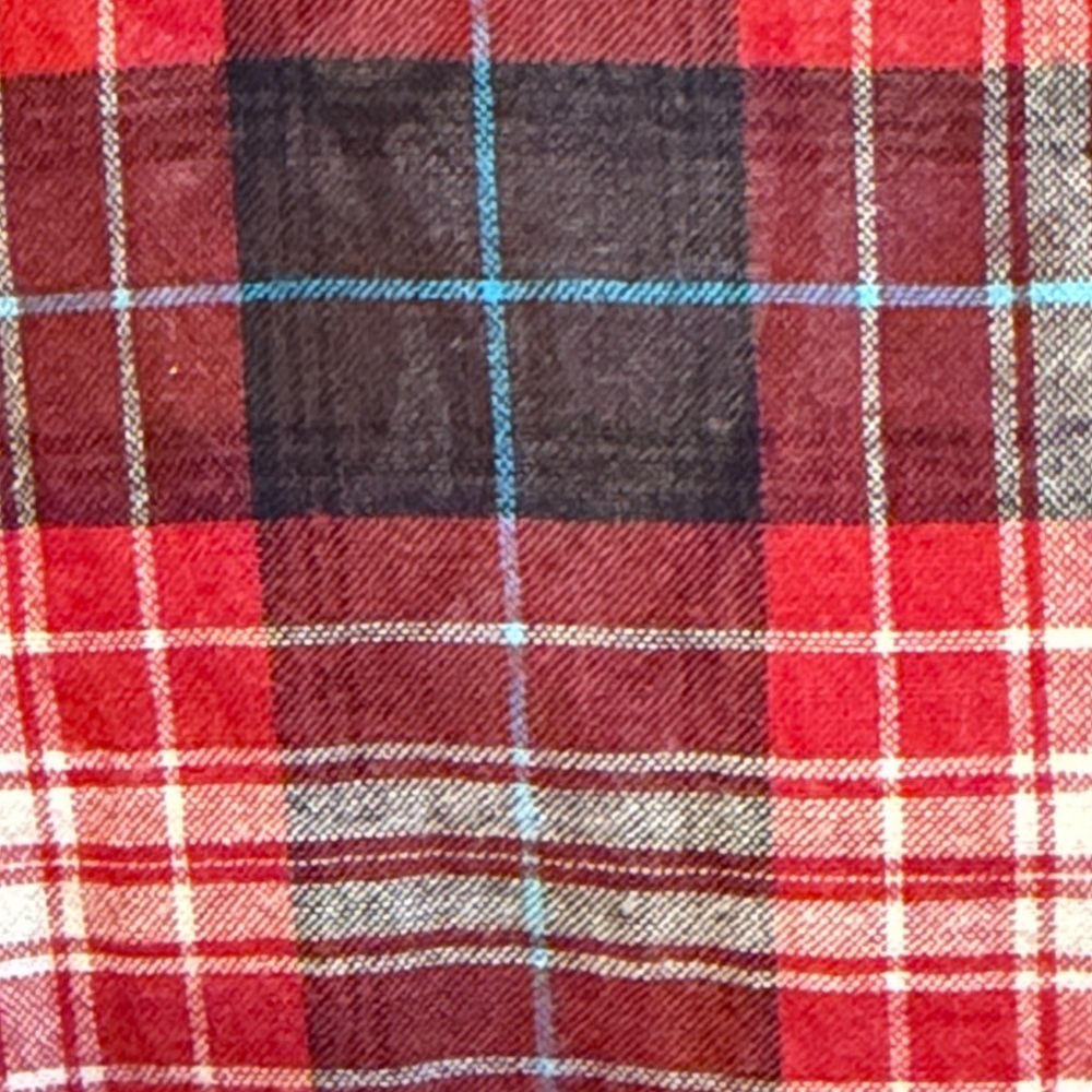 ☎️☎️☎️bogoho ☎️☎️☎️Forever 21 Red and Black Plaid Button-Down Shirt - Picture 11 of 12